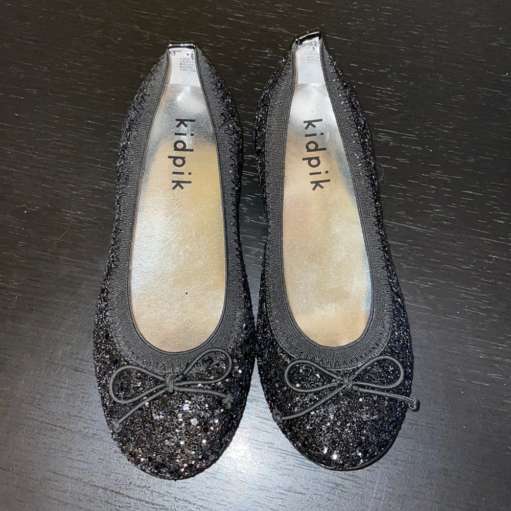 Kidpik Black Glitter Flat Ballet shoe. Sz 12M